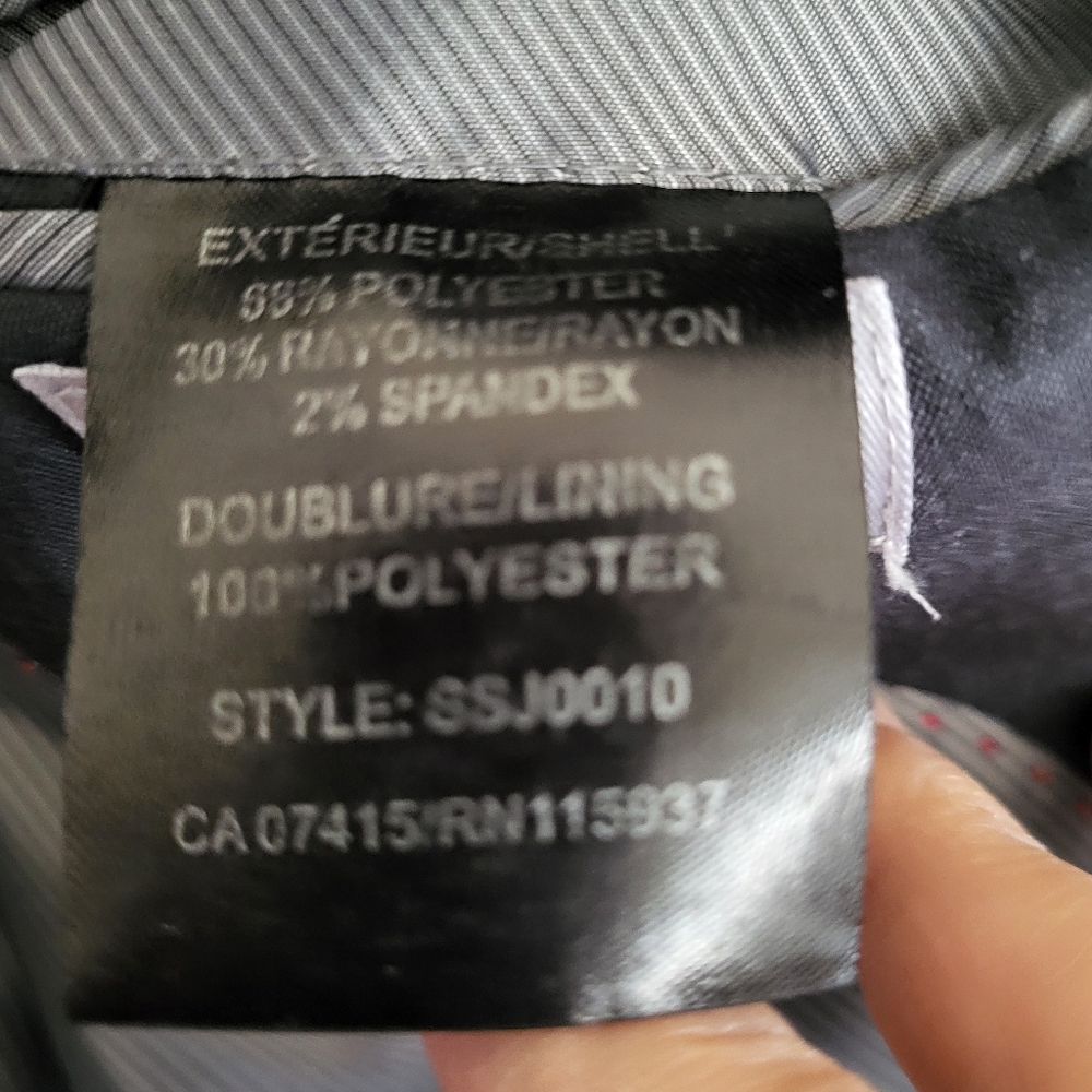 Gray Sport Coat with Notched Lapels and Modern Cut - Picture 5 of 8